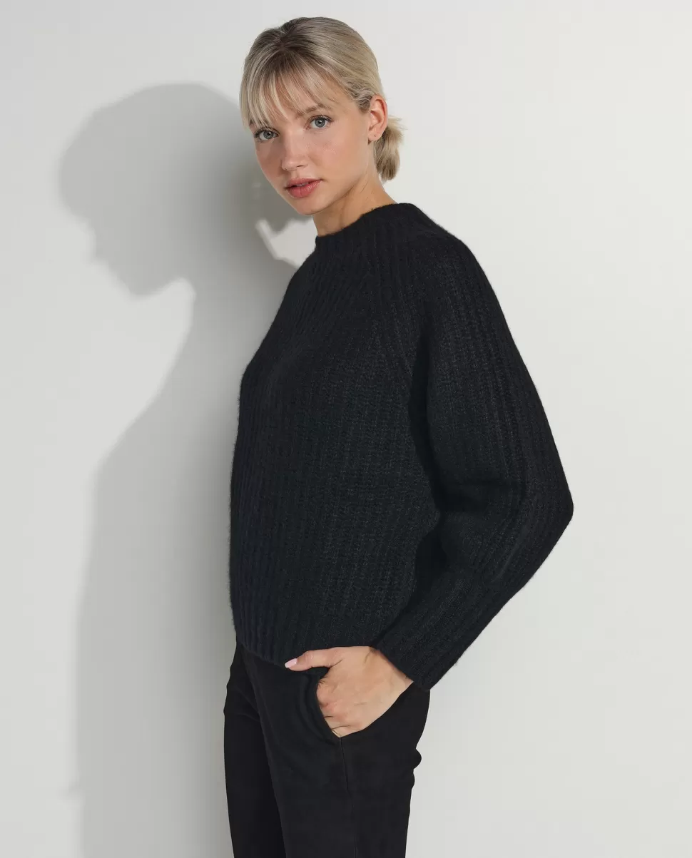 Cashmere-Silk Pullover<* Fashion